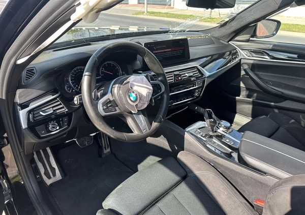 BMW Seria 5 cena 125900 przebieg: 134567, rok produkcji 2017 z Pyrzyce małe 407